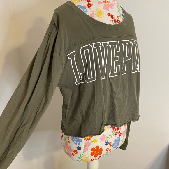 VS PINK Cropped Long Sleeve T Shirt - Picture 2 of 6